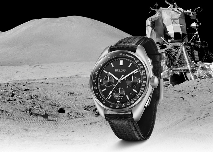 3903-moonwatch-collection-intro-bg-slide-full-copia.jpg